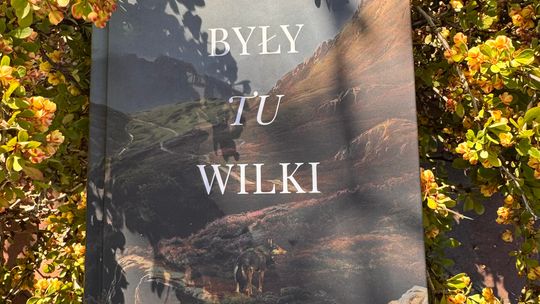 KIEDYŚ TU BYŁY WILKI CHARLOTTE MCCONAGHY- PREMIERA 6 MAJA 2026