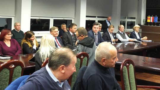 KONFEDERACJA POCZUŁA KREW. „ZJADAJĄ” PIS, również  w sprawie kopalni!