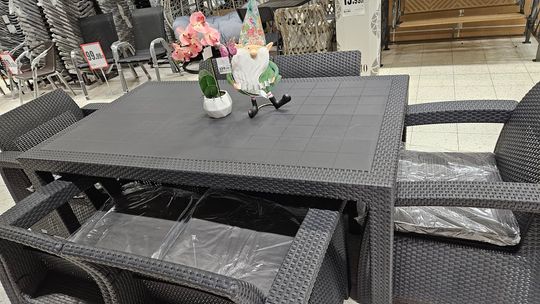 Meble tarasowe zwiastują wiosnę w Brico Marche Myszków!