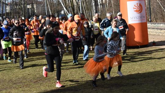 MYSZKÓW. DZIEŃ KOBIET NA DOTYKU JURY. MARCOWY BIEG PO ZDROWIE Z CZEKOLADĄ DLA PAŃ. ZDJĘCIA