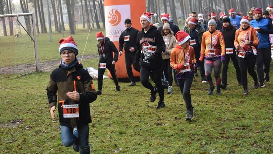 MYSZKÓW. MIKOŁAJKOWY BIEG PO ZDROWIE NA DOTYKU JURY. ZDJĘCIA