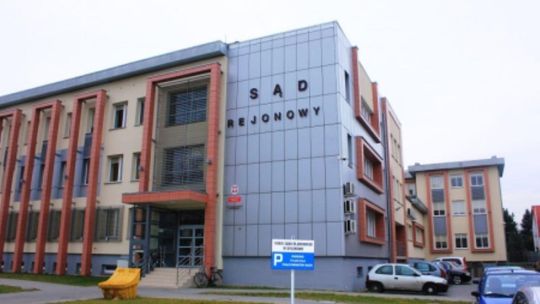 MYSZKÓW. UKRAINIEC SKAZANY NA 5 LAT WIĘZIENIA ZA NAPAD NA KIEROWCĘ BUSA