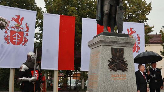 ODSŁONIĘCIE POMNIKA KRYSTYNA Z KOZIEGŁÓW