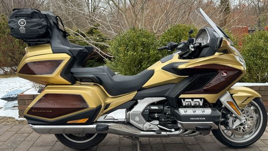 Skrzydło dostało bagażnik na kufer. Postawiliśmy na sprawdzoną firmę