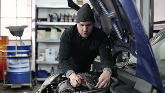 Sprzedaż samochodu firmowego — o czym trzeba pamiętać?