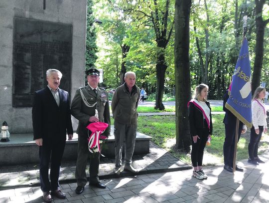 80 ROCZNICA MASOWYCH ARESZTOWAŃ CZŁONKÓW PODZIEMNEJ ORGANIZACJI „PŁOMIEŃ” W ZAWIERCIU