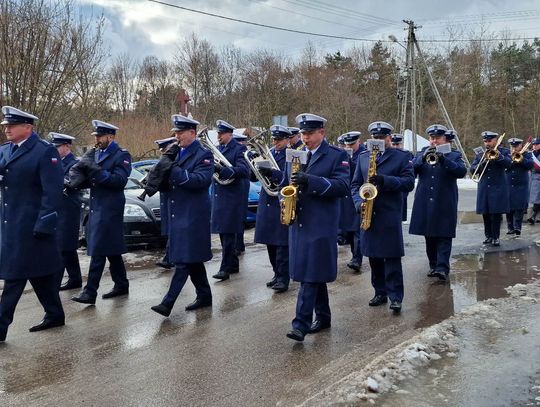 BYŁ PIJANY. ZABIŁ SIEBIE. ŻEGNANO GO Z HONORAMI!