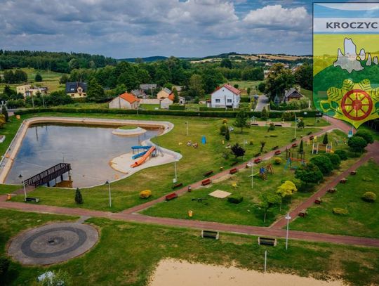 Co dalej z basenem w Kroczycach? Remont może kosztować nawet 15 mln zł. Gmina dementuje plotki o zasypaniu niecki