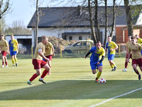 CZOŁÓWKA ZGODNIE WYGRAŁA 5:0
