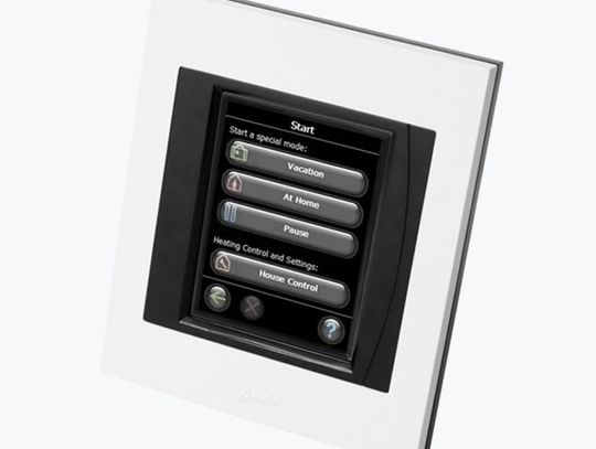 Czym charakteryzuje się panel sterujący Danfoss Living Connect?