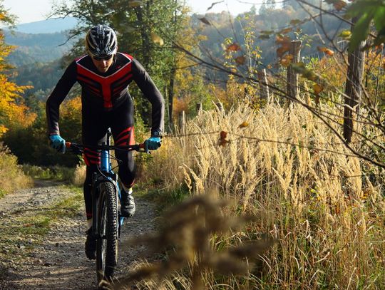 Downhill – jazda dla poszukiwaczy ekstremalnych wrażeń