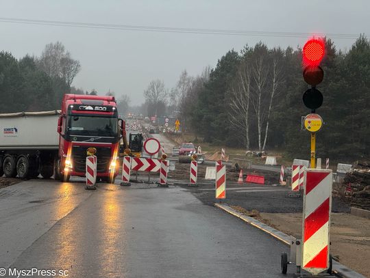 DW 789 DA SIĘ PRZEJECHAĆ, ALE NIE POLECAMY