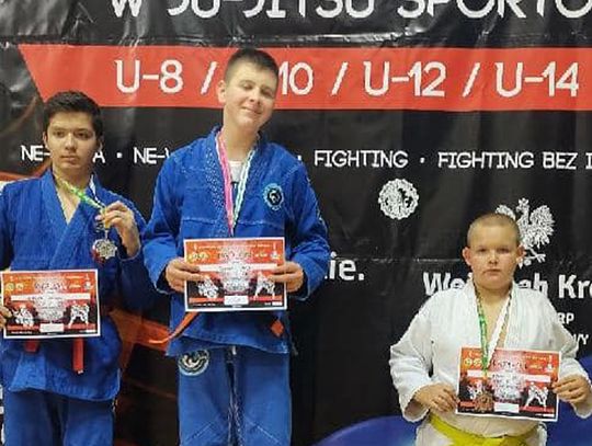 DWA MEDALE KUBY KULAKA W OGÓLNOPOLSKIEJ LIDZE DZIECI I MŁODZIEŻY W JU-JITSU SPORTOWYM