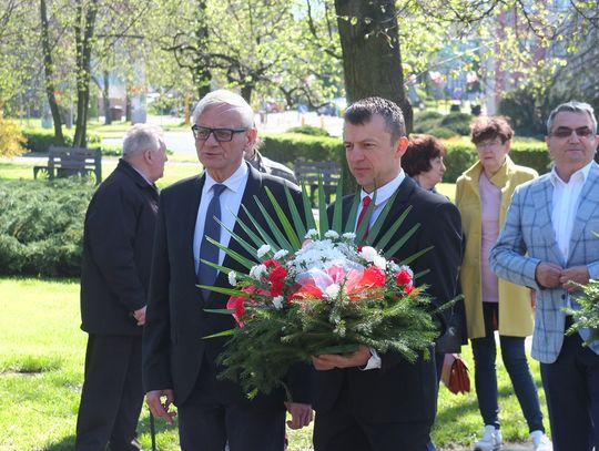 GDYBY NIE LEWICA NIKT BY NIE PAMIĘTAŁ O ROCZNICY WEJŚCIA DO UNII EUROPEJSKIEJ?