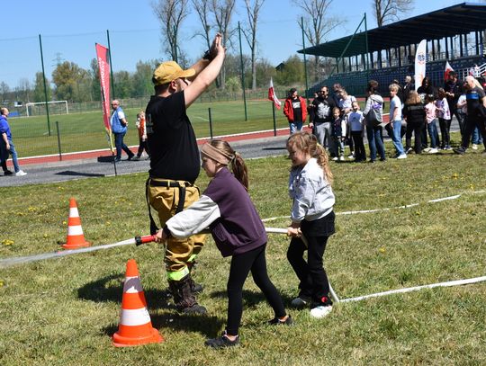 MYSZKÓW. 1-MAJOWY PIKNIK NA STADIONIE MIEJSKIM ZDJĘCIA