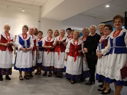 MYSZKÓW. ZESPÓŁ FOLKLORYSTYCZNY NOWOWSIANKI ŚWIĘTUJE 40-LECIE.  ZDJĘCIA