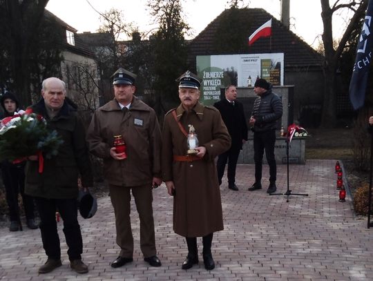 NARODOWY DZIEŃ PAMIĘCI ŻOŁNIERZY WYKLĘTYCH W ZAWIERCIU