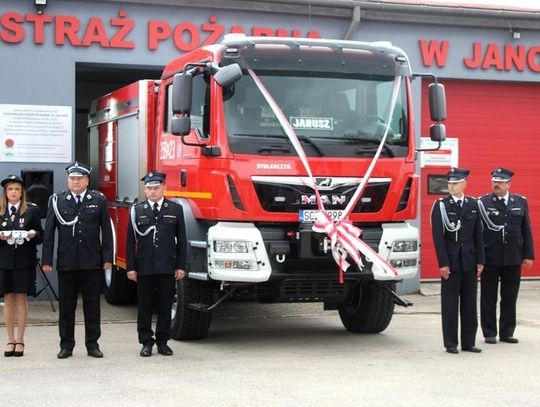 NOWY WÓZ STRAŻACKI W JANOWIE 