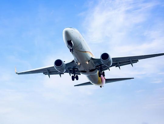 Parlament Europejski zatwierdza nowe przepisy chroniące urlopowiczów