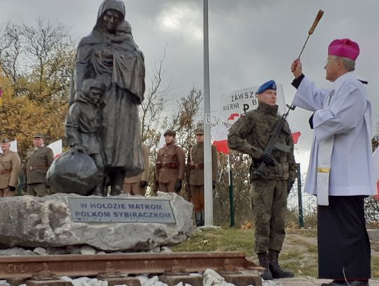 POMNIK MATKI POLKI SYBIRACZKI