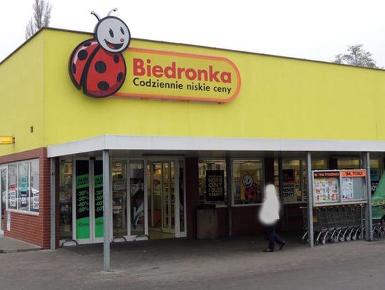 REGULARNIE OKRADAŁ BIEDRONKĘ!