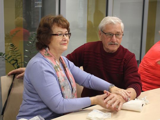 SENIORZY POZNALI ZASADY KLASYCZNEGO MASAŻU