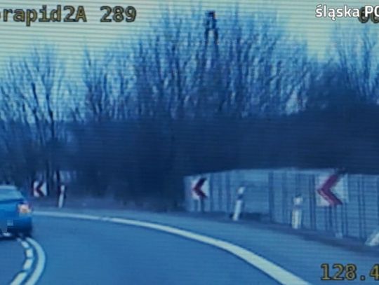 TEREN ZABUDOWANY POMYLILI Z AUTOSTRADĄ