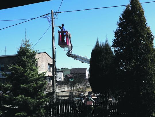 TYSIĄC NOWYCH LAMP PRZYNIESIE OSZCZĘDNOŚCI