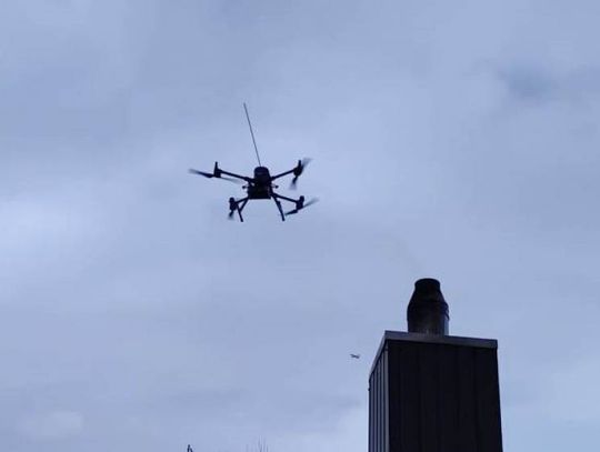 W Myszkowie dron sprawdza jakość powietrza. Lata nad kominami, kontroluje spaliny