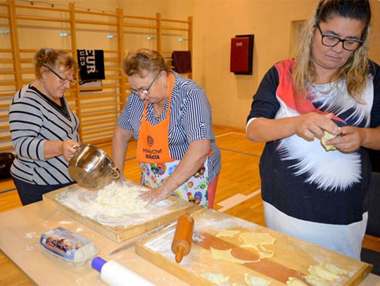 WARSZTATY KULINARNE w PORAJU- PIEROGI