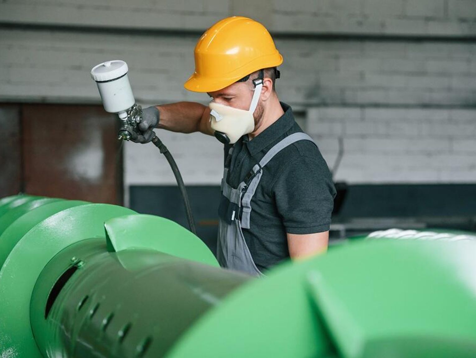 Dlaczego warto malować maszyny rolnicze? Praktyczne porady dla rolników
