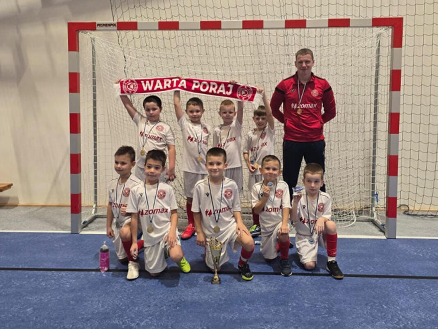 DRUŻYNA ŻAKÓW W TURNIEJU BENIAMINEK CUP