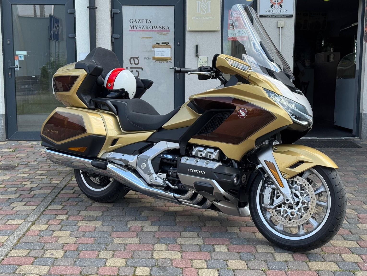 Gold Wing Tour już na stałe w redakcji! Pisaliśmy o nim: ZŁOTY, ALE SKROMNY!
