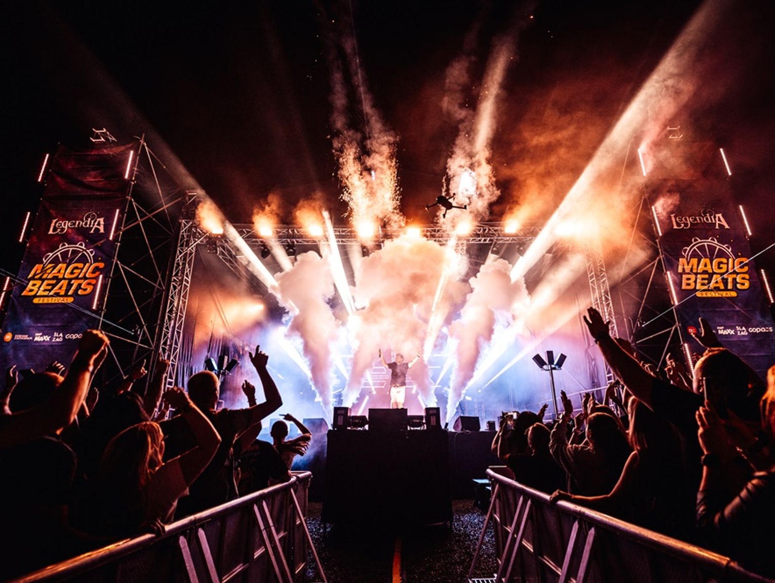 Legendia Magic Beats Festival – już 8 sierpnia kosmiczny festiwal i nocna jazda na rollercoasterach