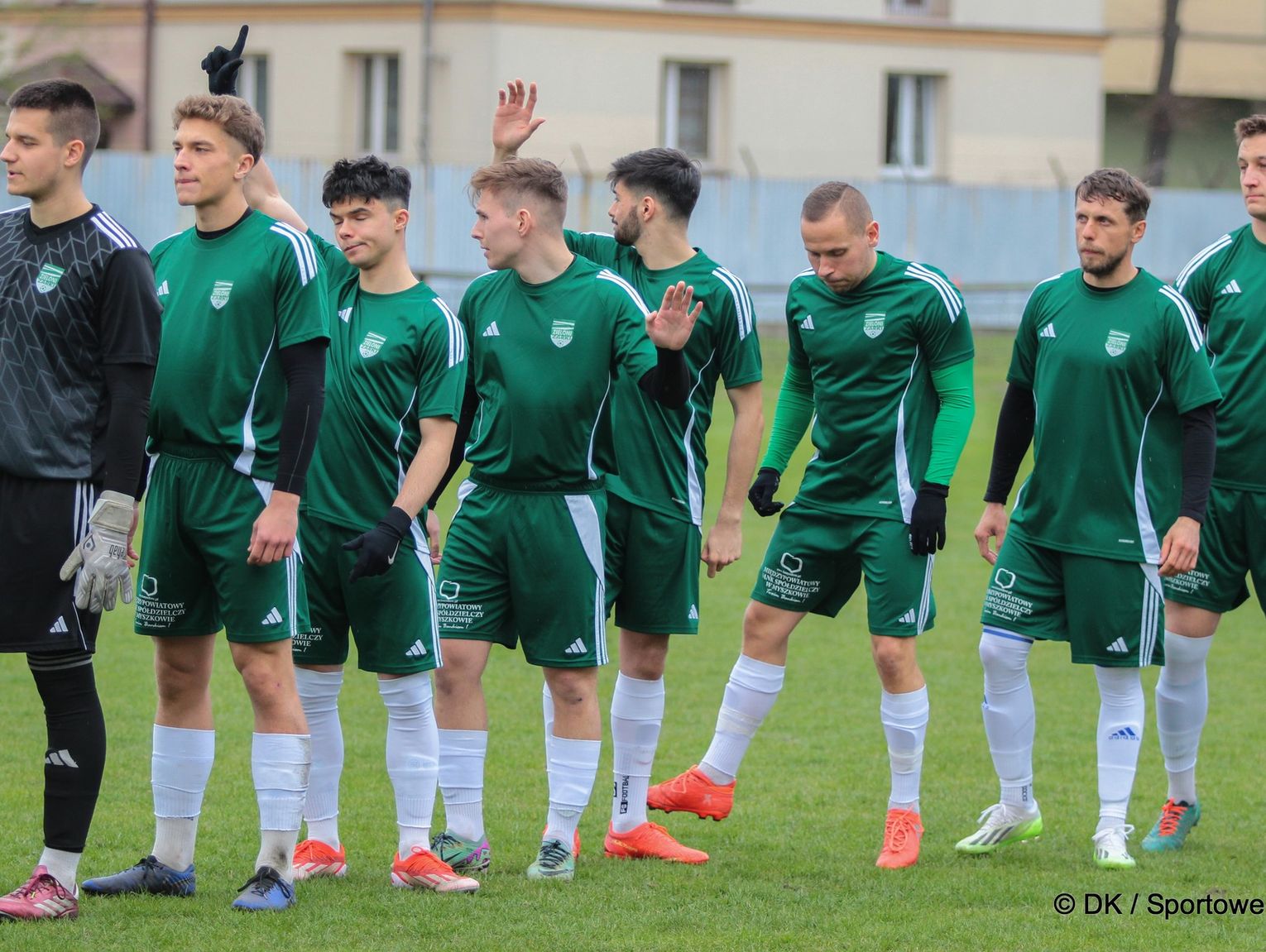 MATEUSZ NIEDBAŁA BOHATEREM ZIELONYCH ŻARKI