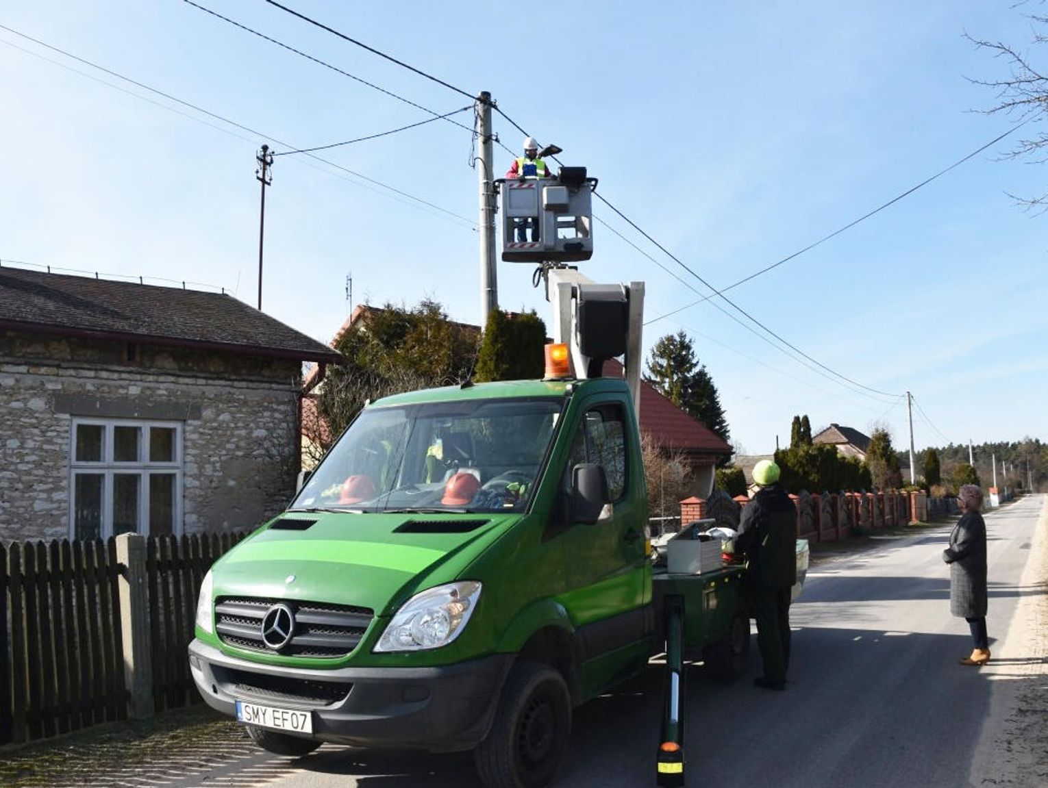 Modernizacja infrastruktury oświetleniowej w Gminie Poraj