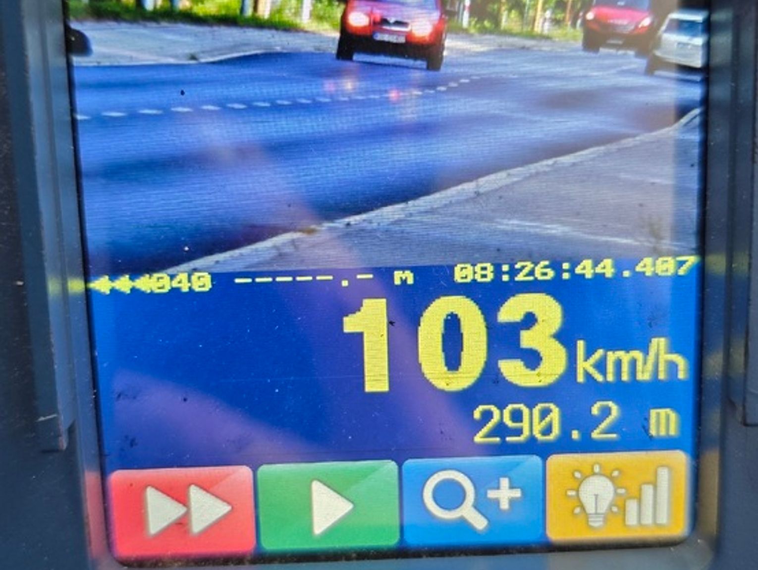 MYSZKÓW. PĘDZIŁ JAK SZALONY PONAD 100 KM NA GODZINĘ W TERENIE ZABUDOWANYM