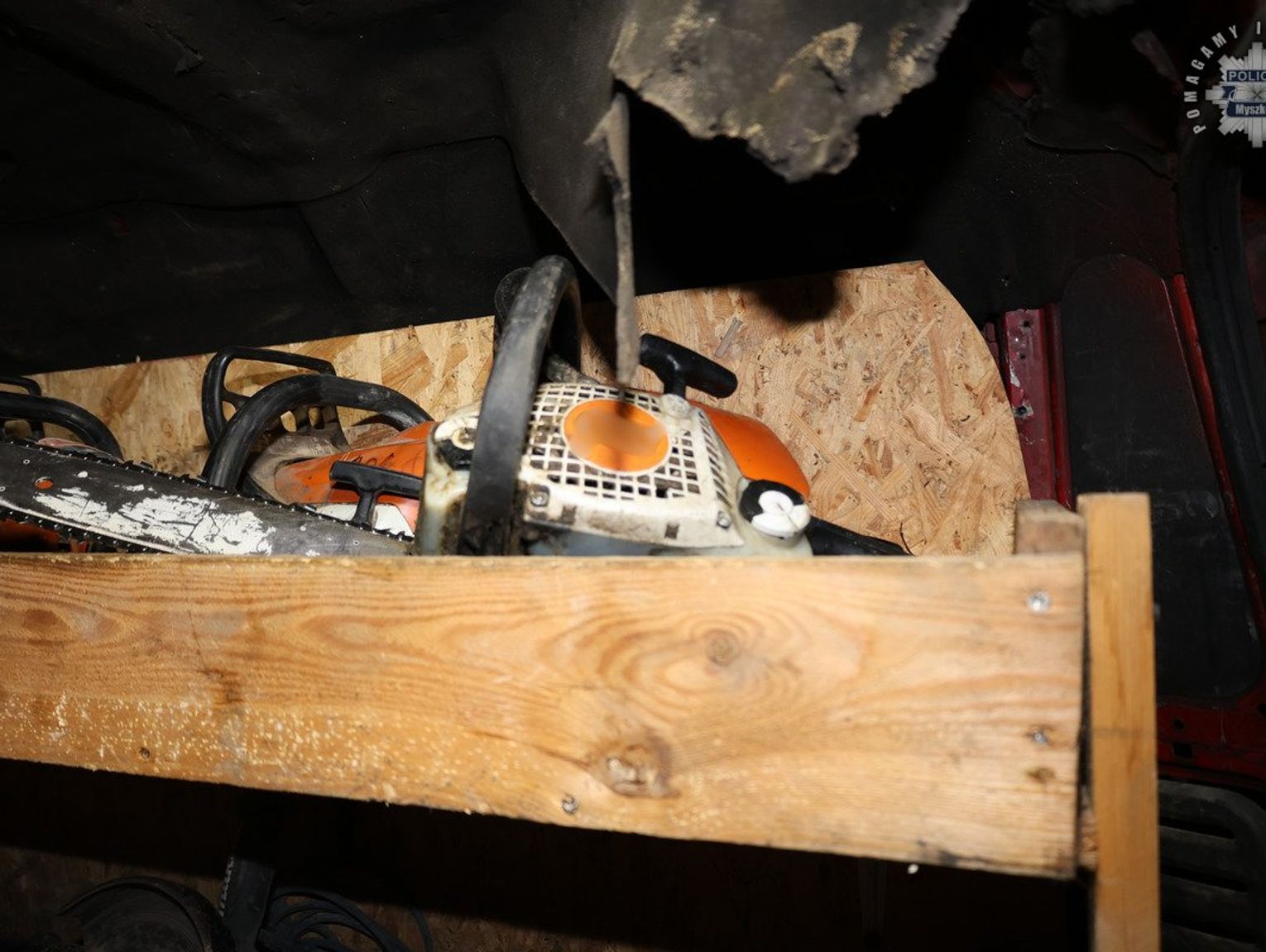 MYSZKÓW. WSZYSTKO WŚRÓD ZNAJOMYCH: ZNAJOMI OKRADLI ZNAJOMWEGO I ŁUP CHCIELI SPRZEDAĆ ZNAJOMEMU