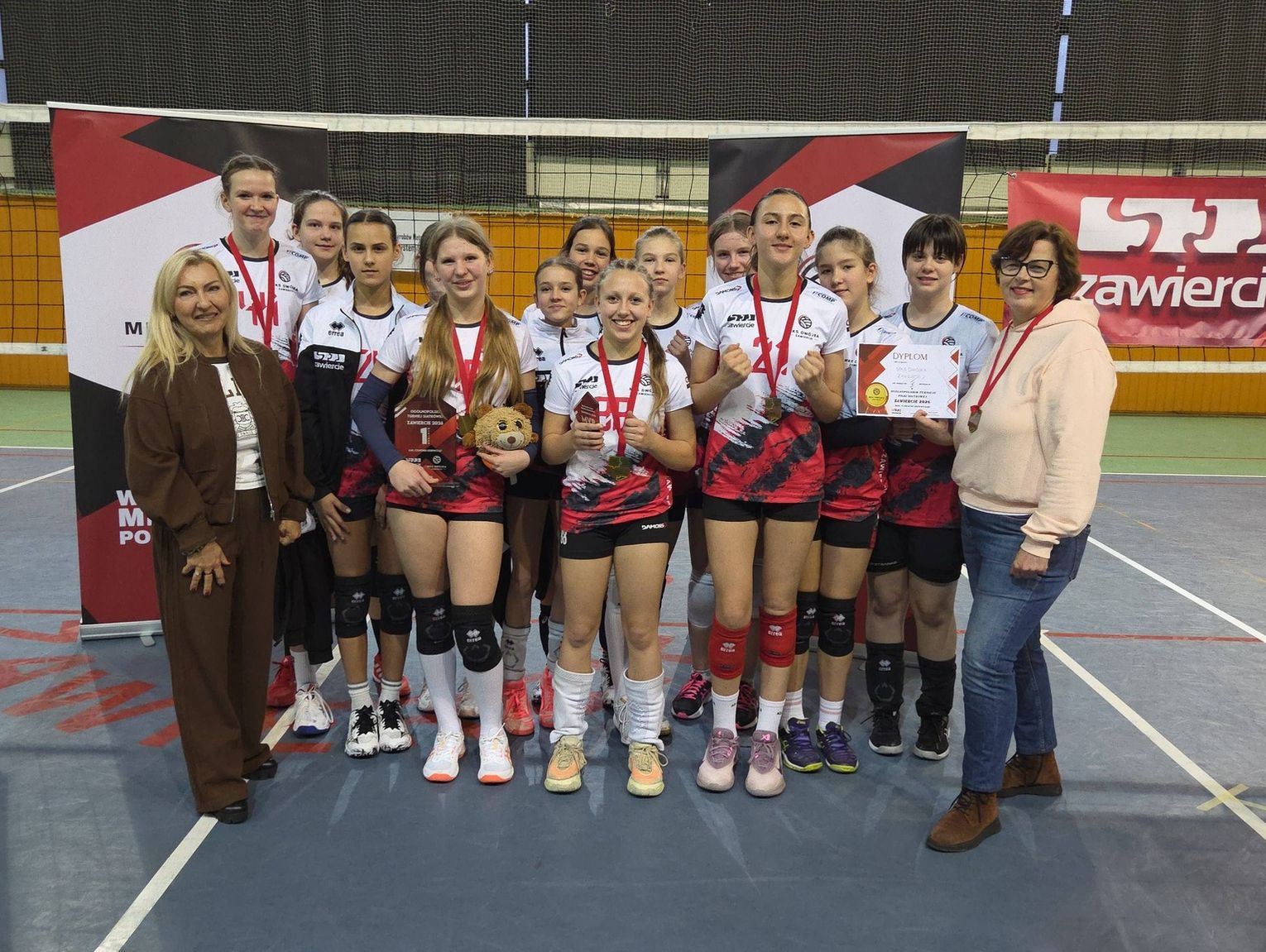 OGÓLNOPOLSKI TURNIEJ PIŁKI SIATKOWEJ W ZAWIERCIU