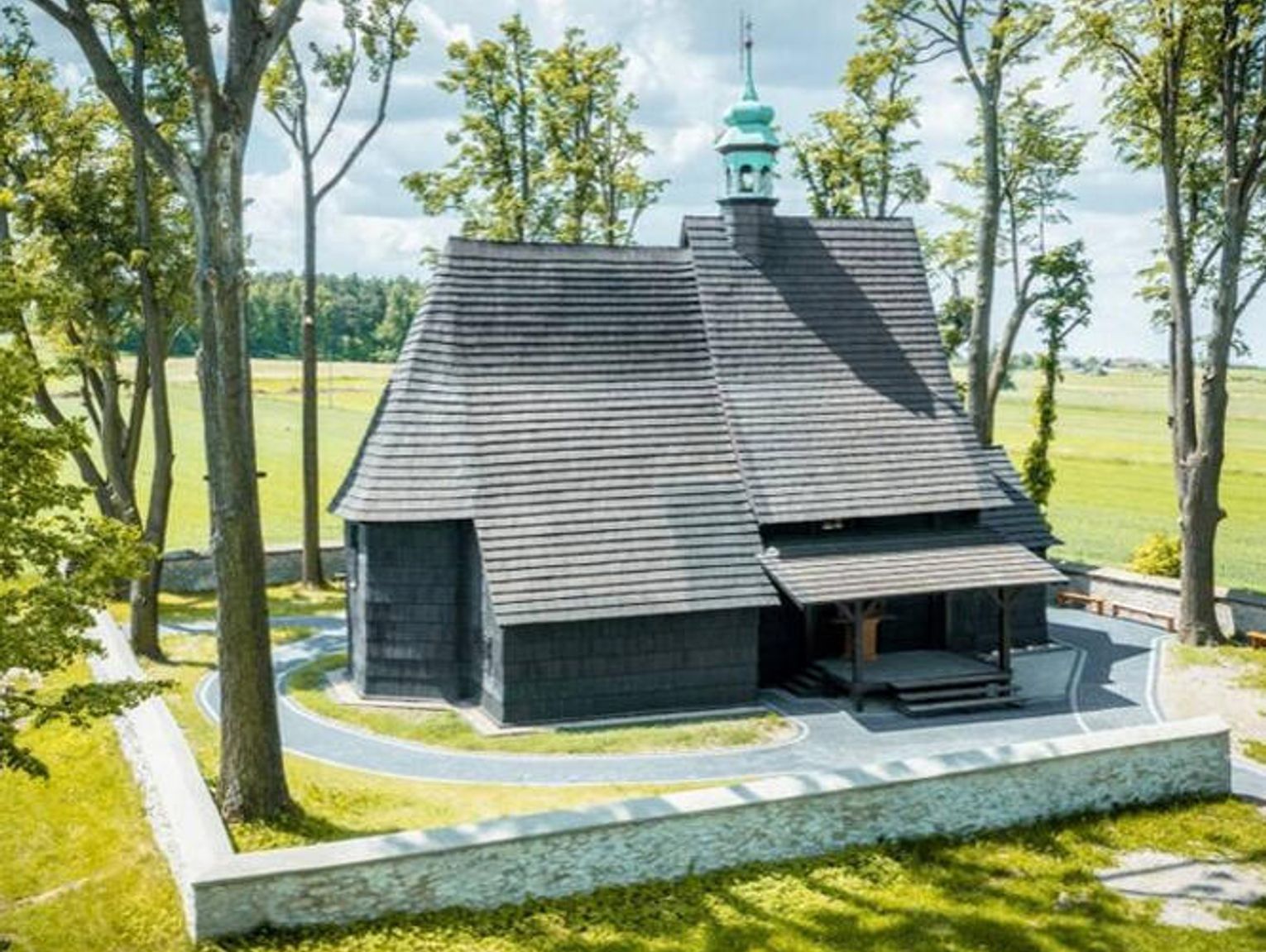 PRACE KONSERWATORSKIE W KOŚCIELE W CYNKOWIE ZAKOŃCZONE