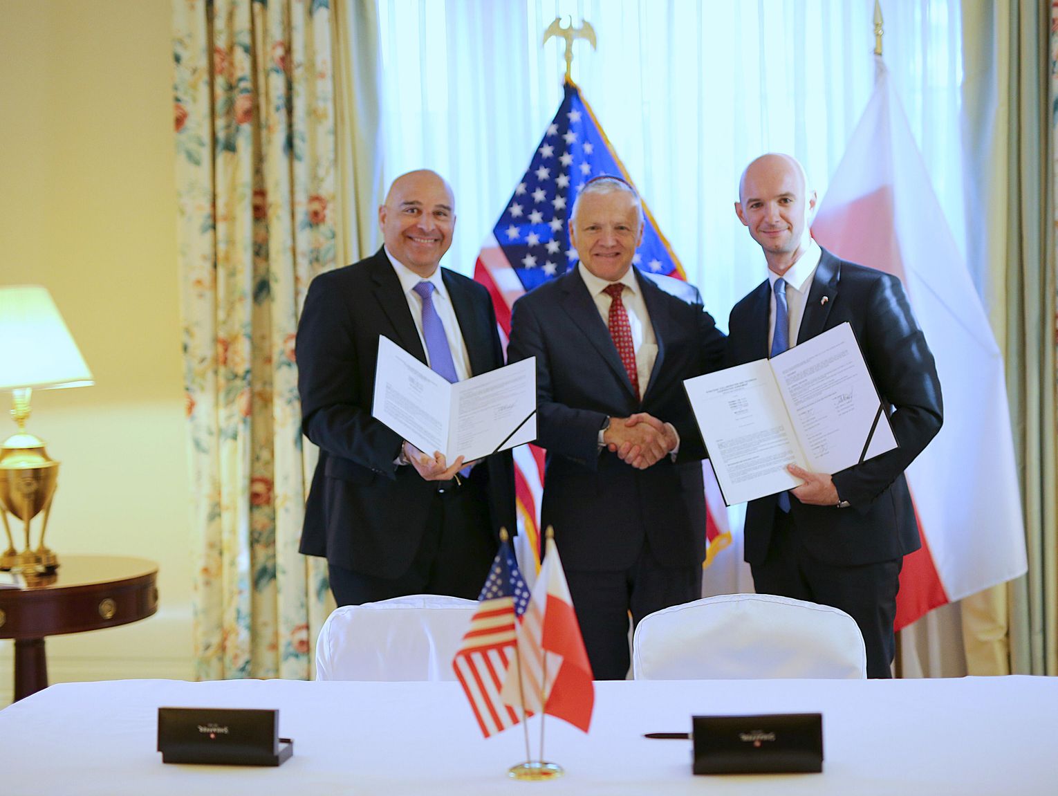 W AMBASADZIE USA PODPISANO WAŻNĄ DLA MYSZKOWA UMOWĘ. CHODZI O WOLFRAM