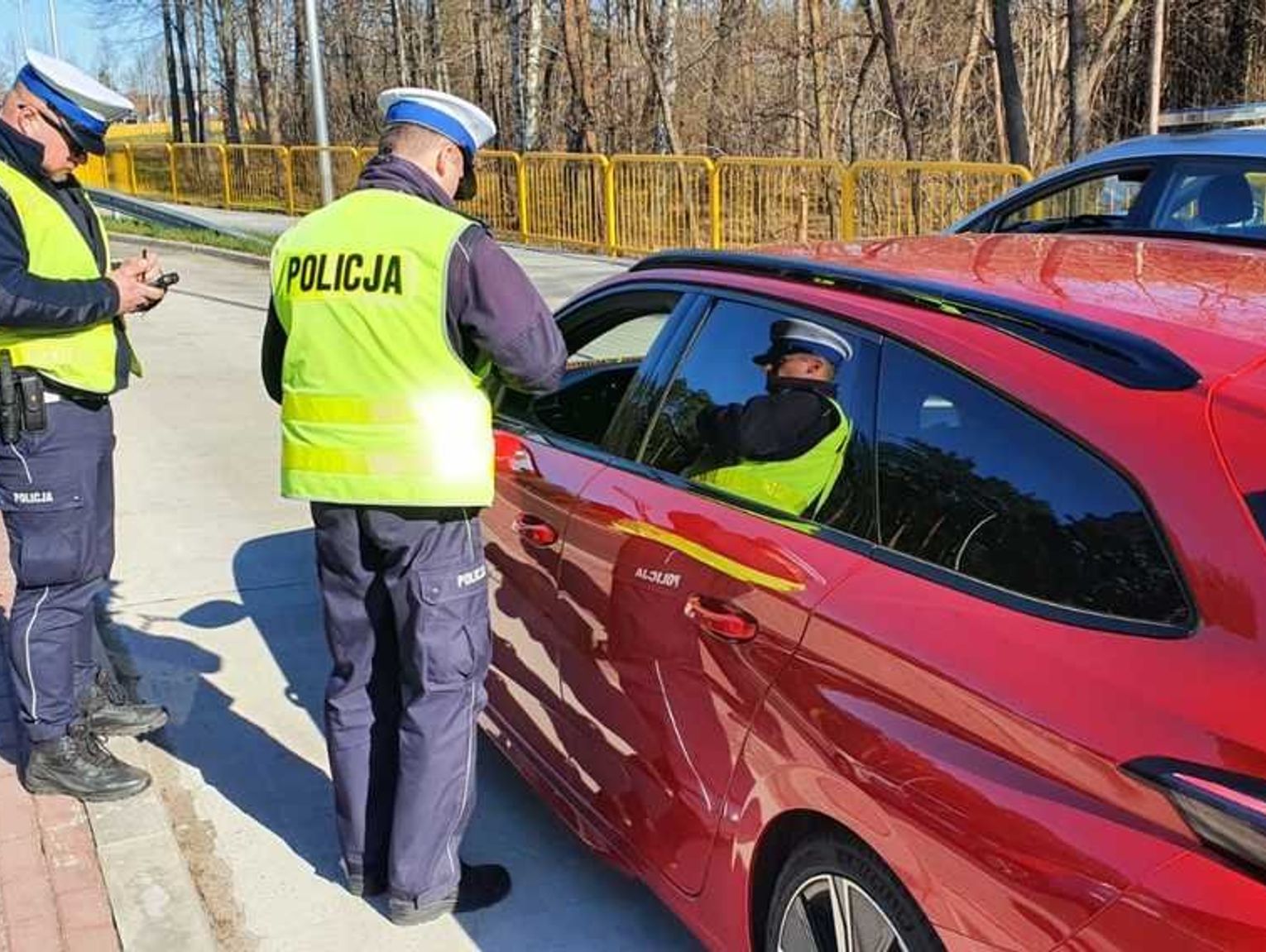 WAKACYJNY BILANS NA DROGACH WOJEWÓDZTWA ŚLĄSKIEGO. PRAWIE 500 WYPADKÓW, W KTÓRYCH ZGINĘŁO 25 OSÓB