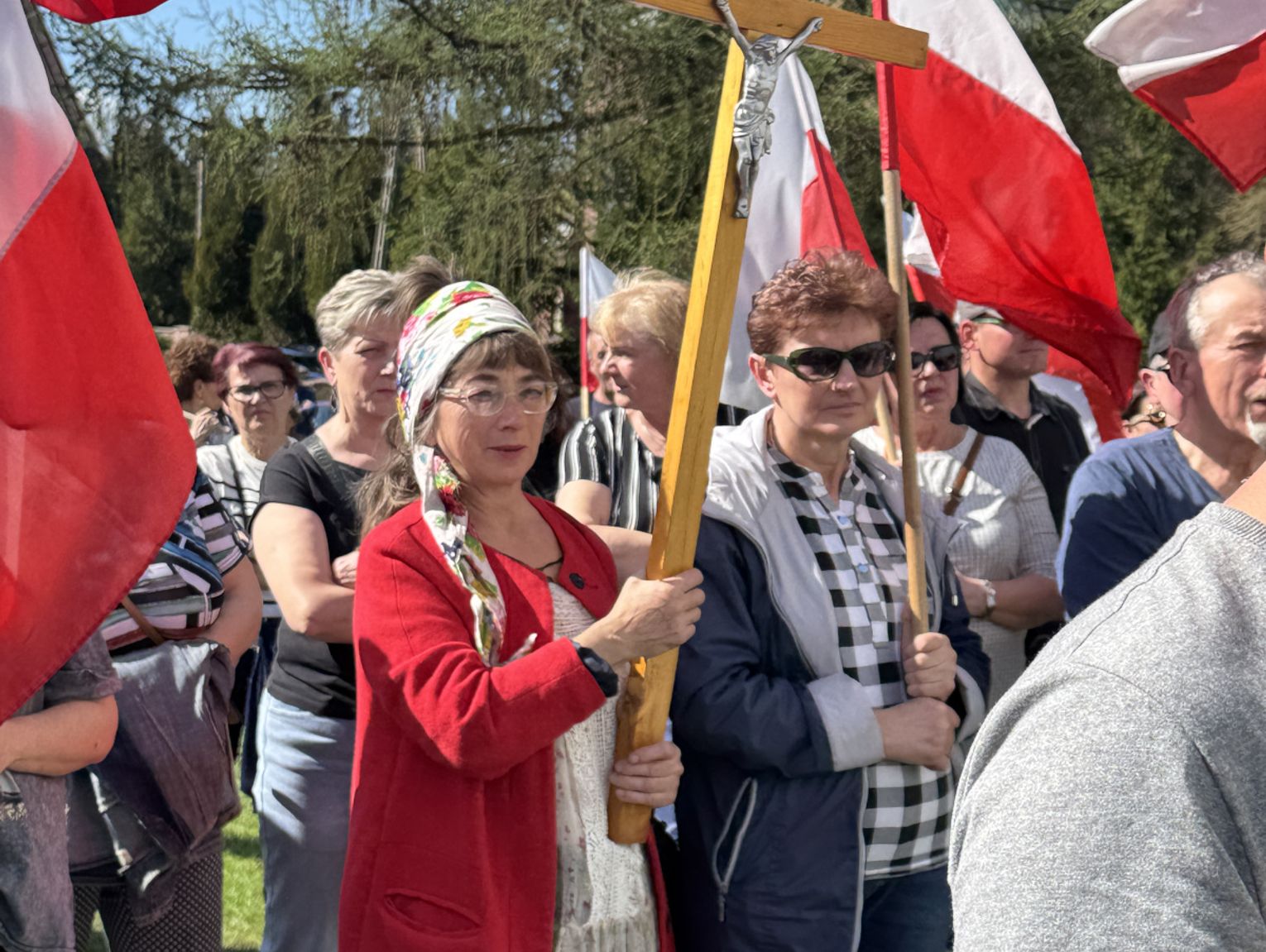 WALIĆ KRZYŻEM W IMIGRANTÓW? KONFEDERACJA STRASZY ISLAMEM