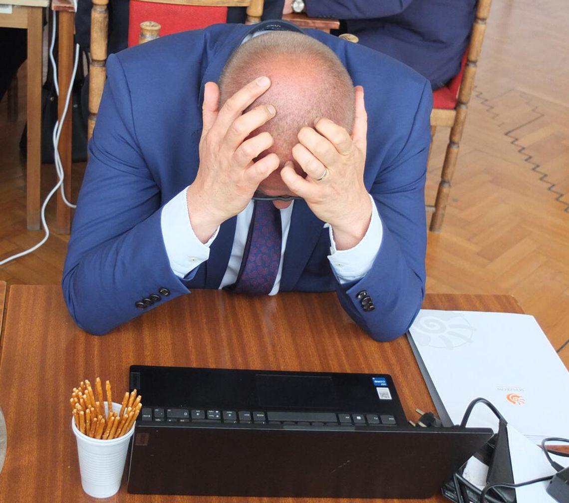 BARTNIK NIE MOŻE SIĘ POGODZIĆ ŻE PRZEGRAŁ Z ŻAKIEM. SĄD ODRZUCIŁ JEGO PROTEST. BARTNIK DALEJ POWTARZA „OSKARŻENIA”