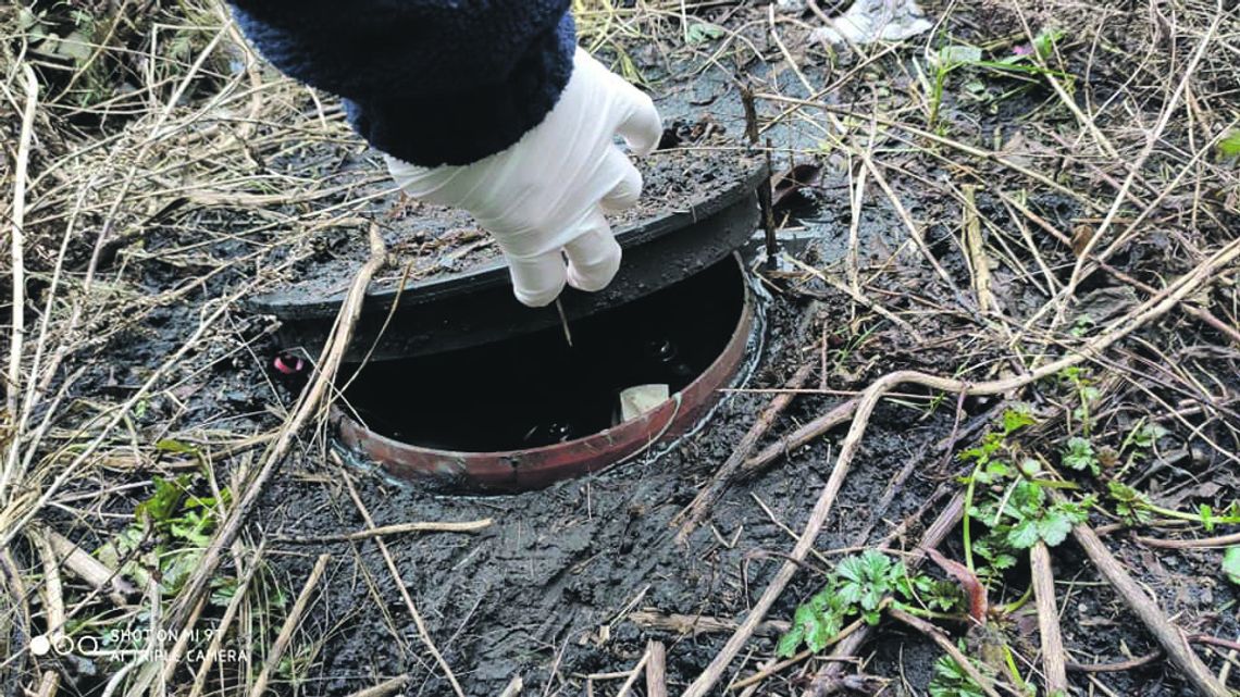 BRZYDKI ZAPACH DOPROWADZIŁ DO NICH STRAŻNIKÓW