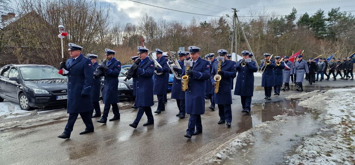 BYŁ PIJANY. ZABIŁ SIEBIE. ŻEGNANO GO Z HONORAMI!