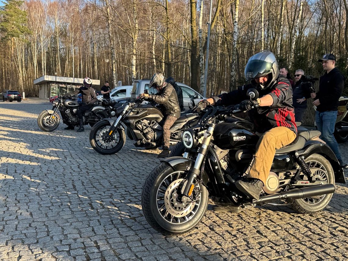 CHIŃSKA BENDA W HOTEL- RESTAURACJA SPICHLERZ