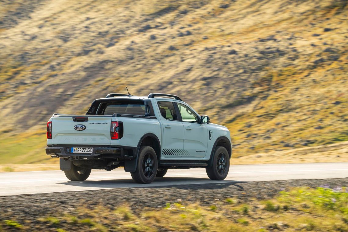 Ford Ranger Plug-in Hybrid – rekordowe 697 Nm momentu obrotowego i 3500 kg na haku