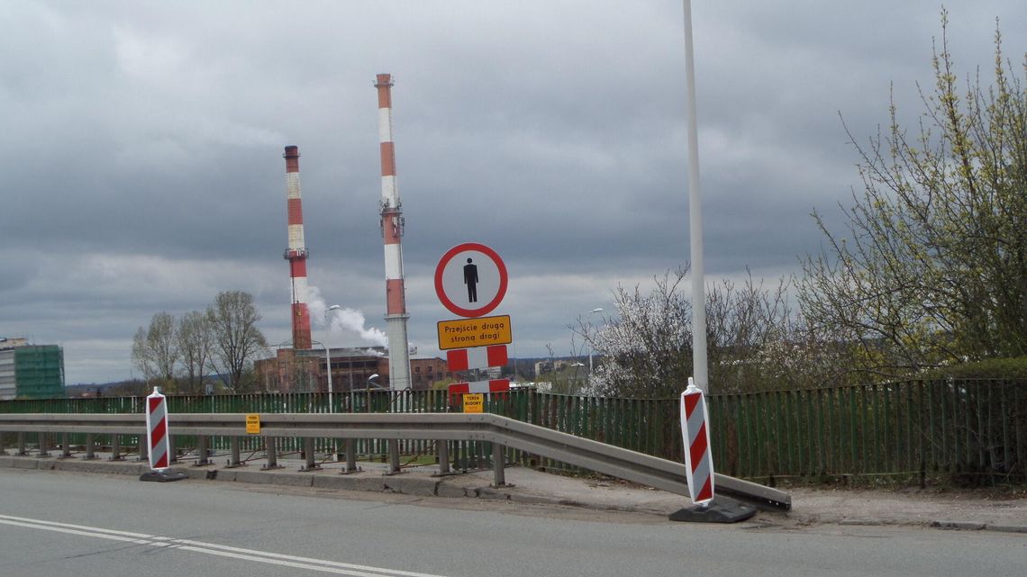 M YSZKÓW. NAPRAWY JUŻ NIE WYSTARCZĄ. WIADUKT DO ROZBIÓRKI. TRZEBA WYBUDOWAĆ  NOWY