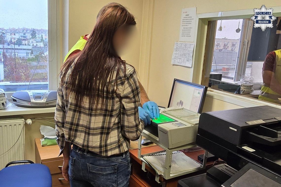 MYSZKÓW. 34-LETNIA KOBIETA ZATRZYMANA Z NARKOTYKAMI MYSZKÓW. 34-LETNIA KOBIETA ZATRZYMANA Z NARKOTYKAMI